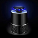 Hordozható elektromos szúnyogirtó LED fénnyel - 18,5x9x12 cm - Fekete