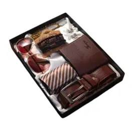 Set Cadou pentru Barbari - Portofel Maro, Curea, Ochelari de Soare, Bratari si Cravata