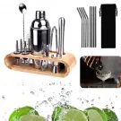 Set Mixer Barman Profesional din 23 Piese – Shaker, Suport din Bambus, Husa si Instructiuni