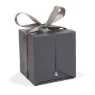 Trandafir Etern in Cutie Cadou cu Lantisor - 10,2 x 9,8 x 11 cm - Negru