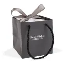Trandafir Etern in Cutie Cadou cu Lantisor - 10,2 x 9,8 x 11 cm - Negru