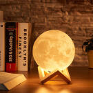 Lampa 3D in Forma de Luna